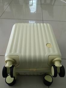 FreeBird Luggage 14inci