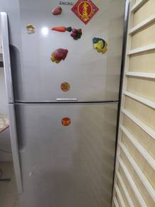 Hitachi Front  Jet  Freezing Refrigerator