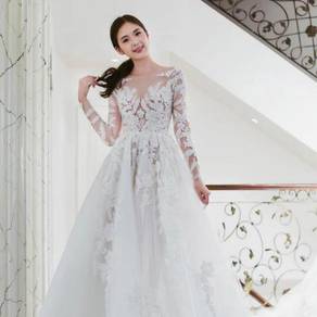 White long sleeve wedding bridal dress gown RB1326