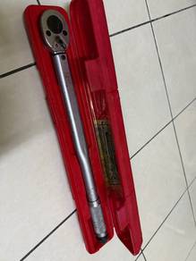 King Toyo Torque Wrench with Case
