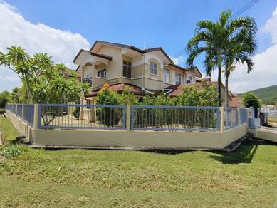 2-storey Terraced House For Sale in Seri Kembangan,SGR
