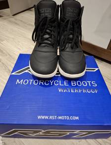 RST103122 HITOP MOTOR Sneaker water proof UK11 NEW