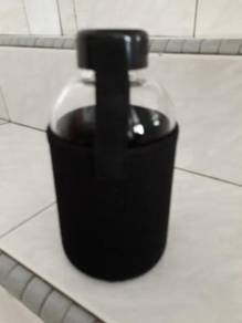 Glass botol with holder
