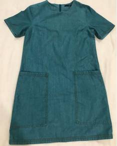 Green casual/ formal dress