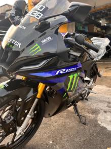 Yamaha R15