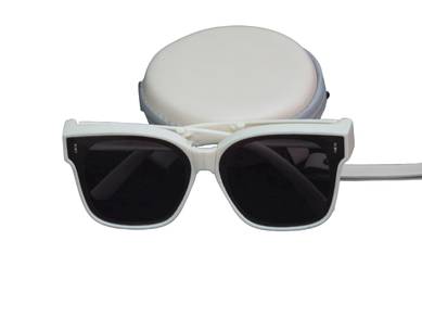 Foldable Sunglasses With Handy Wrist Pouch