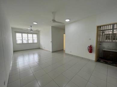 Apartment For Sale in De Palma