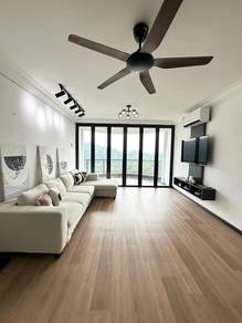 Condominium For Sale in Venice Hill