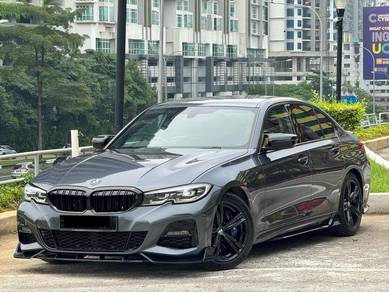 BMW 330i 30i M SPORT in Desa Petaling, KUL