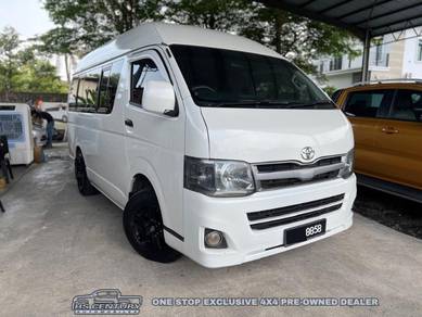 2010 Toyota Hiace