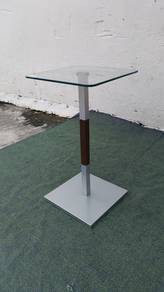 YE43BY Meja Kaca Tepi CALLIGARIS Glass Top Table