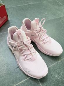 Puma sport shoes