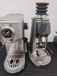 Mesin kopi dan grinder flat burr