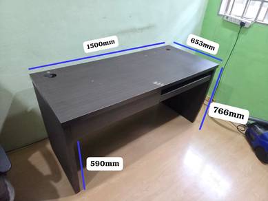 Office table