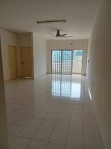 Apartment For Rent in Desa Saujana
