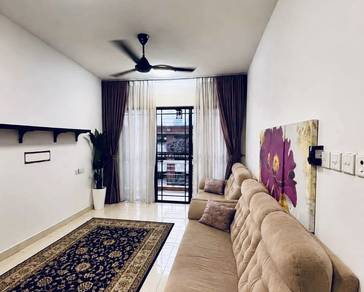 Condominium For Rent in Casa Indah 1 Condominium