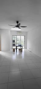 Apartment For Rent in Lakeview Apartments