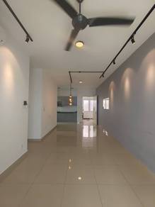 Condominium For Rent in Desa Sentul