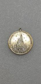 Tokyo Disneyland Medal Keychain