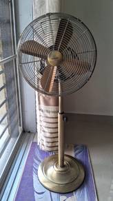 (Nego) KHIND 16" Stand Fan – Excellent Condition