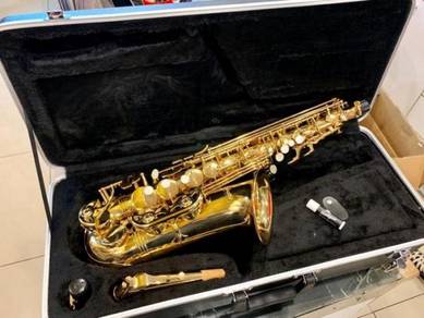 Libretto Gold Lacquer Eb Alto Saxophone