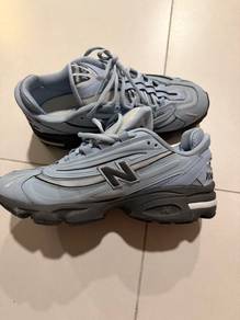 New Balance 1000