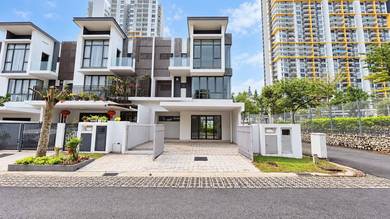 3-storey Terraced House For Sale in Kajang,SGR