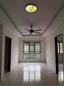 Apartment For Rent in Pangsapuri Raya (Bandar Country Homes)