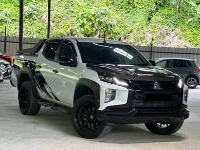 Mitsubishi Triton VGT ATHLETE in Salak Selatan, KUL