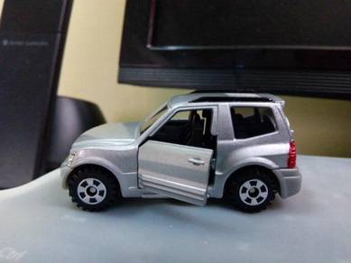 1999 Tomica Mitsubishi Pajero