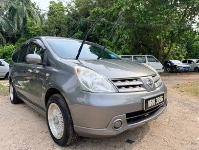Nissan Grand Livina PREMIUM/LUXURY in Muar, JHR