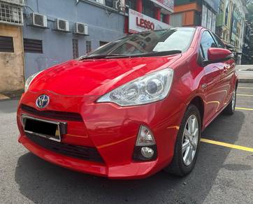 Toyota Prius c (HYBRID) in Puchong, SGR