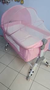 baby cot