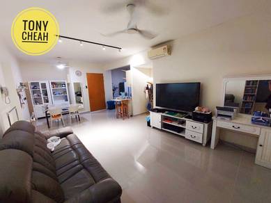 Condominium For Sale in All Seasons Park