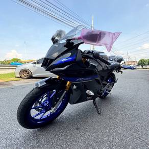 Yamaha R15