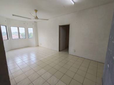 Apartment For Sale in Pangsapuri Mayang (Bandar Kinrara)