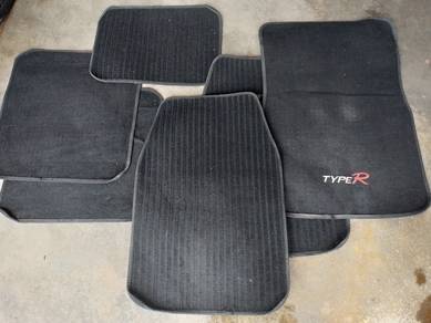 Universal Car Mats / Karpet Kereta