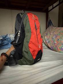 Deuter Race X Lightweight Cycling Backpack