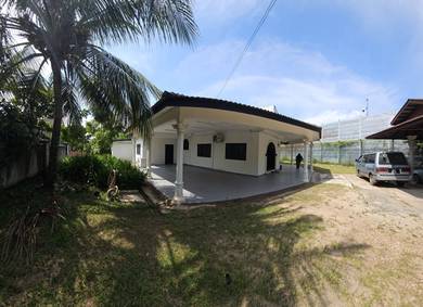 Bungalow House For Sale in Sungai Udang,MLK