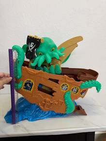 Large Pirate Ship Toys