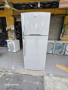 Jenama Toshiba 2door fridge refrigerator 600L