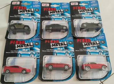 Die cast metal Children toy car Maisto metal