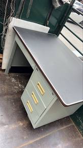 Steel office table
