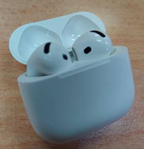 AirPods 4