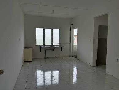 Flat For Sale in Taman Sri Harmoni