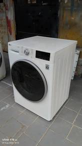LG 2in1 front load hot washer with dryer 8/5k~g
