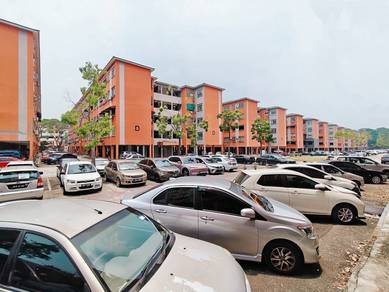 Flat For Sale in Taman Pulai Utama