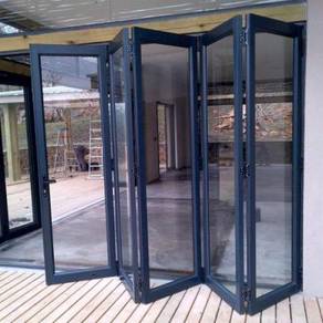 Pintu Lipat Kace Bilik Penjabat Aluminum&Kace