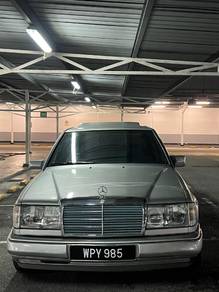 Mercedes Benz 260E in Mantin, NSN