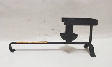 Japan Meiji Classic Iron Candle Stand Shokudai Vin